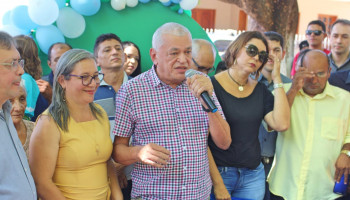 Esperantina completa 99 anos e recebe festa